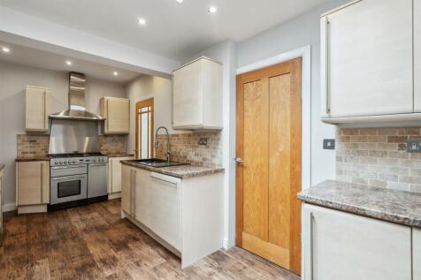 82 Burman Road, Shirley, B90 2BQ DMS3006_6.jpg