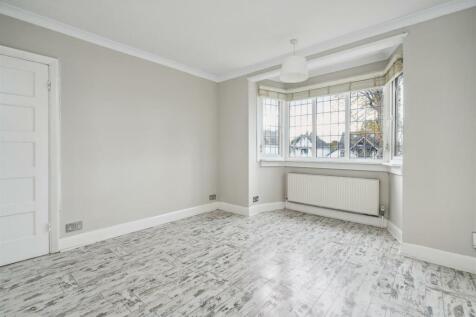 82 Burman Road, Shirley, B90 2BQ DMS3006_17.jpg
