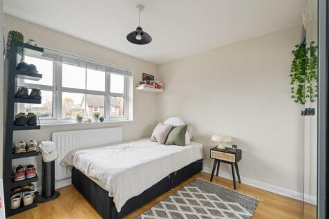 16 Maybridge Drive, Hillfield, B91 3NE DMS3011_6.j