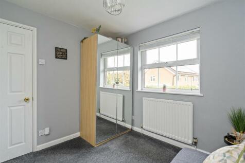 16 Maybridge Drive, Hillfield, B91 3NE DMS3011_5.j