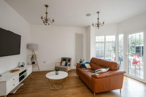 8 Upwey Avenue, Solihull_40.jpg