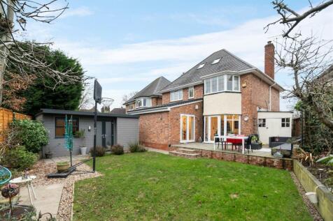 8 Upwey Avenue, Solihull_5.jpg