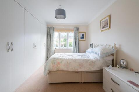 Apartment 4 Katherine Place_4.jpg