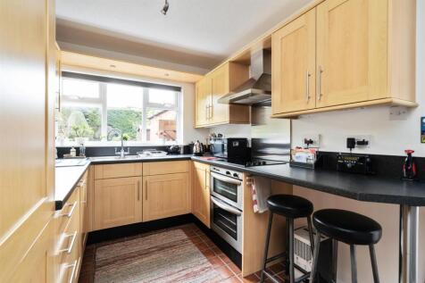 54 Binley Close_12.jpg