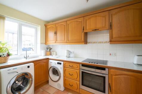 36 Milholme Green_2.jpg