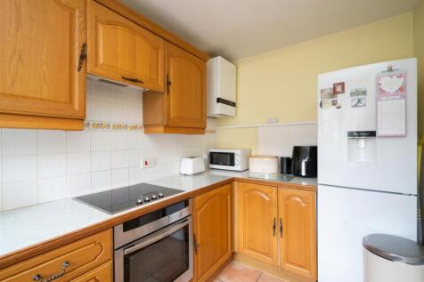 36 Milholme Green_4.jpg