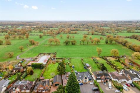 132 Earlswood Common_5.jpg