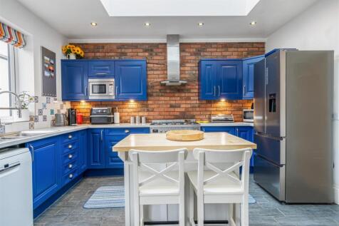 68 Broad Oaks Road Solihull_27.jpg