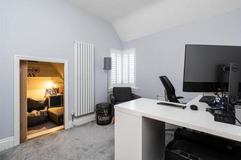 68 Broad Oaks Road Solihull_12.jpg