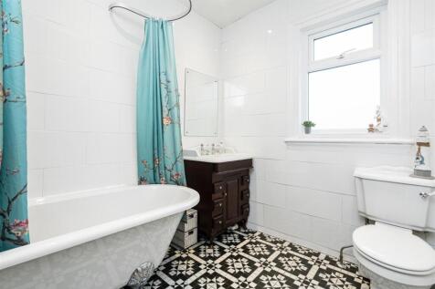 68 Broad Oaks Road Solihull_8.jpg