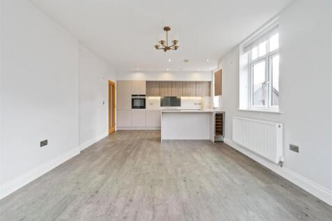 Apartment 5, 64 Manor Road - 10.jpg