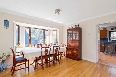 Dining Room.jpg