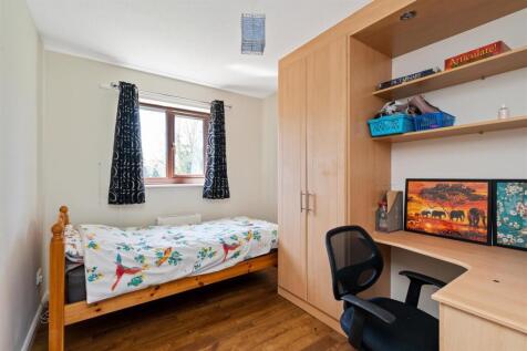Bedroom 3.jpg