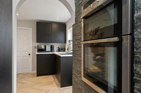 14 Greyfriars Close_10.jpg