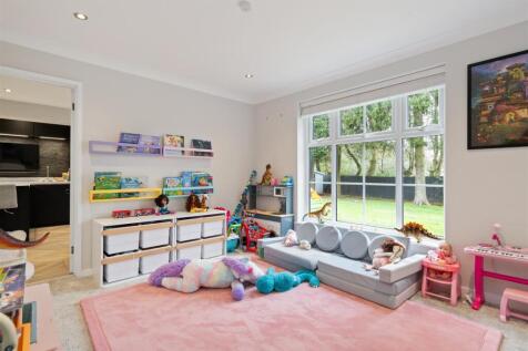 14 Greyfriars Close_2.jpg