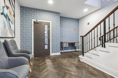 48 Royal House_18.jpg