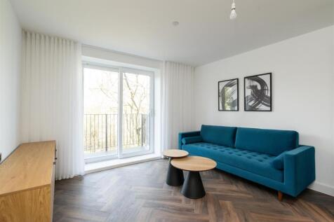 Apartment 43 Imperial House_7.jpg