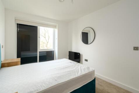Apartment 43 Imperial House_3.jpg