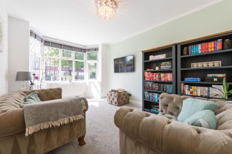8 Witherford Croft, Solihull, B91 1TU_3.jpg