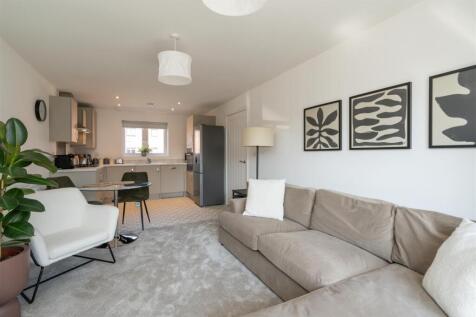 80 Newman Square_9.jpg