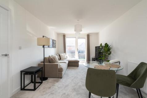 80 Newman Square_8.jpg
