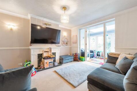 38 Kingslea Road, Solihull, B91 1TP_2.jpg