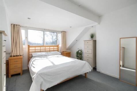 11 Hallcroft Way_6.jpg