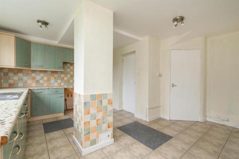 35 Yoxall Road_14.jpg