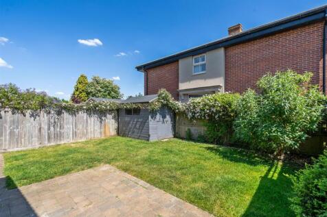 4 Liveridge Close Henley_5.jpg