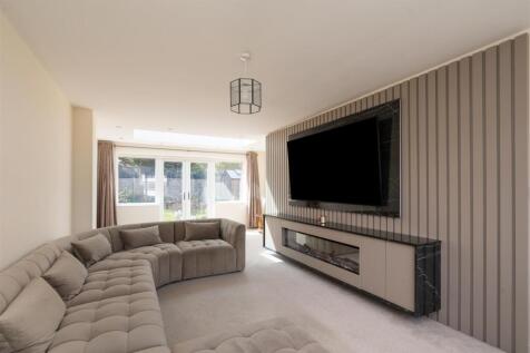 34 Dovecote Close_14.jpg