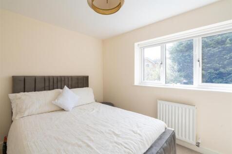 34 Dovecote Close_21.jpg