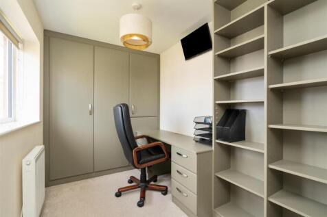 34 Dovecote Close_23.jpg
