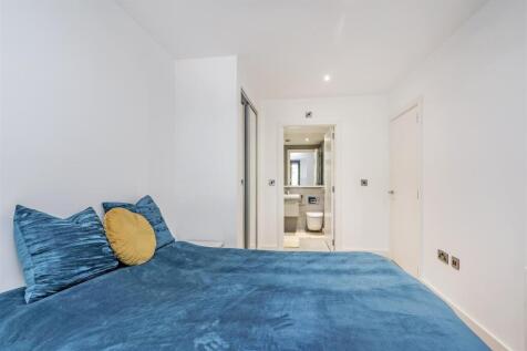 Apartment 44 Broadoaks-4_lo.jpg