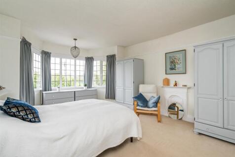 82 Widney Manor Road_18.jpg