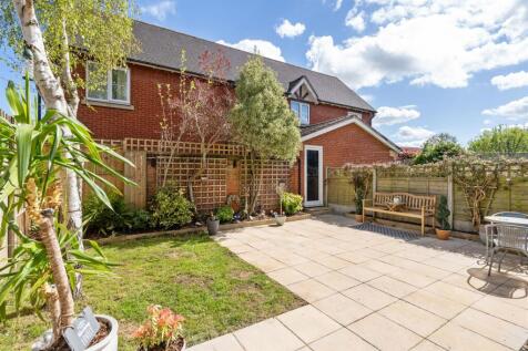 2 Shelfield Close_17.jpg