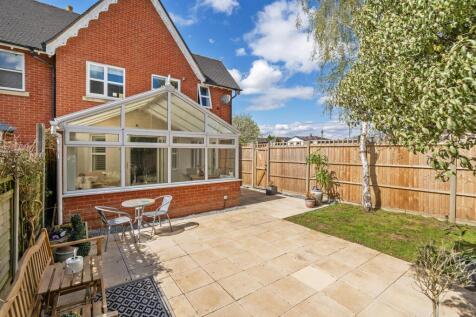 2 Shelfield Close_21.jpg