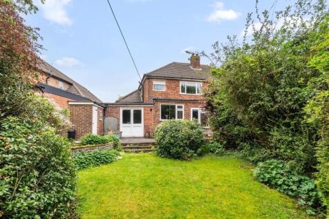 3 Redhouse Close_15.jpg