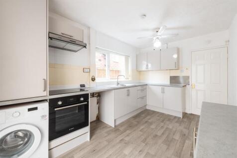 113 Scott Road, Olton, B82 7LN_13.jpg
