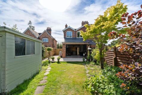 1927 Warwick Road, Knowle, B93 0DX_LO_38.jpg