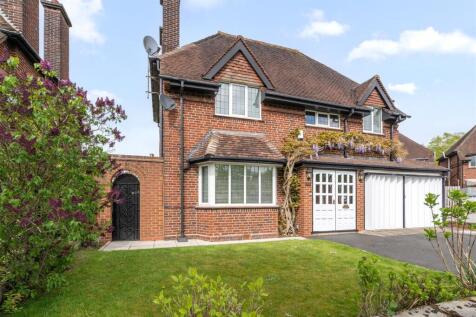 27 Robin Hood Lane_9.jpg
