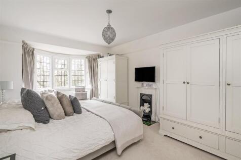 7 Marsh Lane-22_lo.jpg
