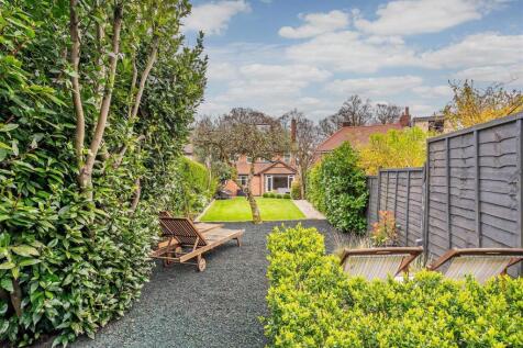 7 Marsh Lane-36_lo.jpg