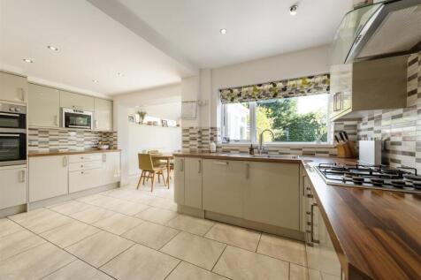 472 Lode Lane, Solihull, B92 8NX_5.jpg