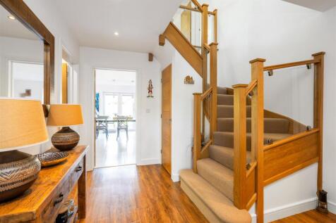 4 Maple View_22.jpg