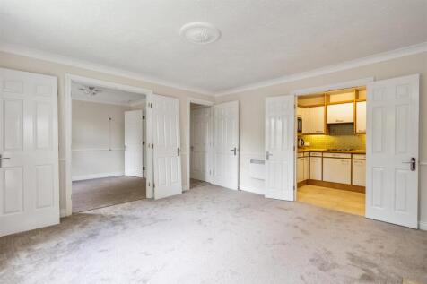 Flat 15, 21 The Cedars_7.jpg
