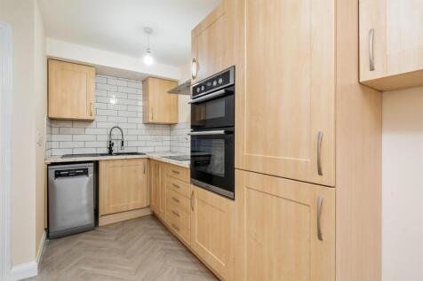 Flat 1, 2170 Coventry Road_7.jpg