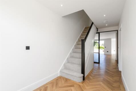 24 Kingscote Road_43.jpg