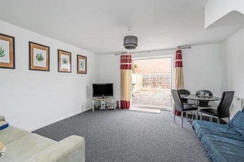 237 Humber Road-2_lo.jpg