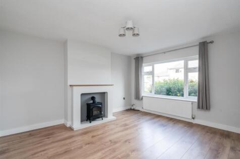 3 Milton Close_3.jpg