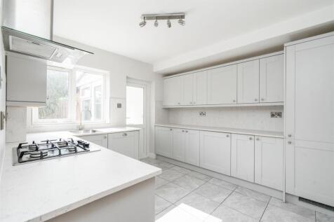 3 Milton Close_6.jpg